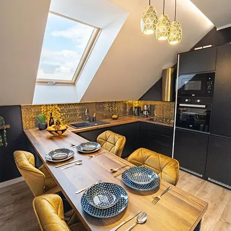 W Cieplicach Panorama Daire Jelenia Gora